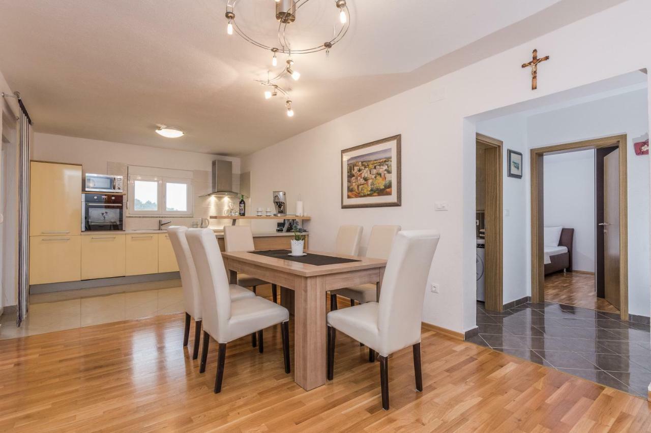 Apartment Natalie Sea View With 3 Bedrooms And Everything Is Air-Conditioned Sali Esterno foto